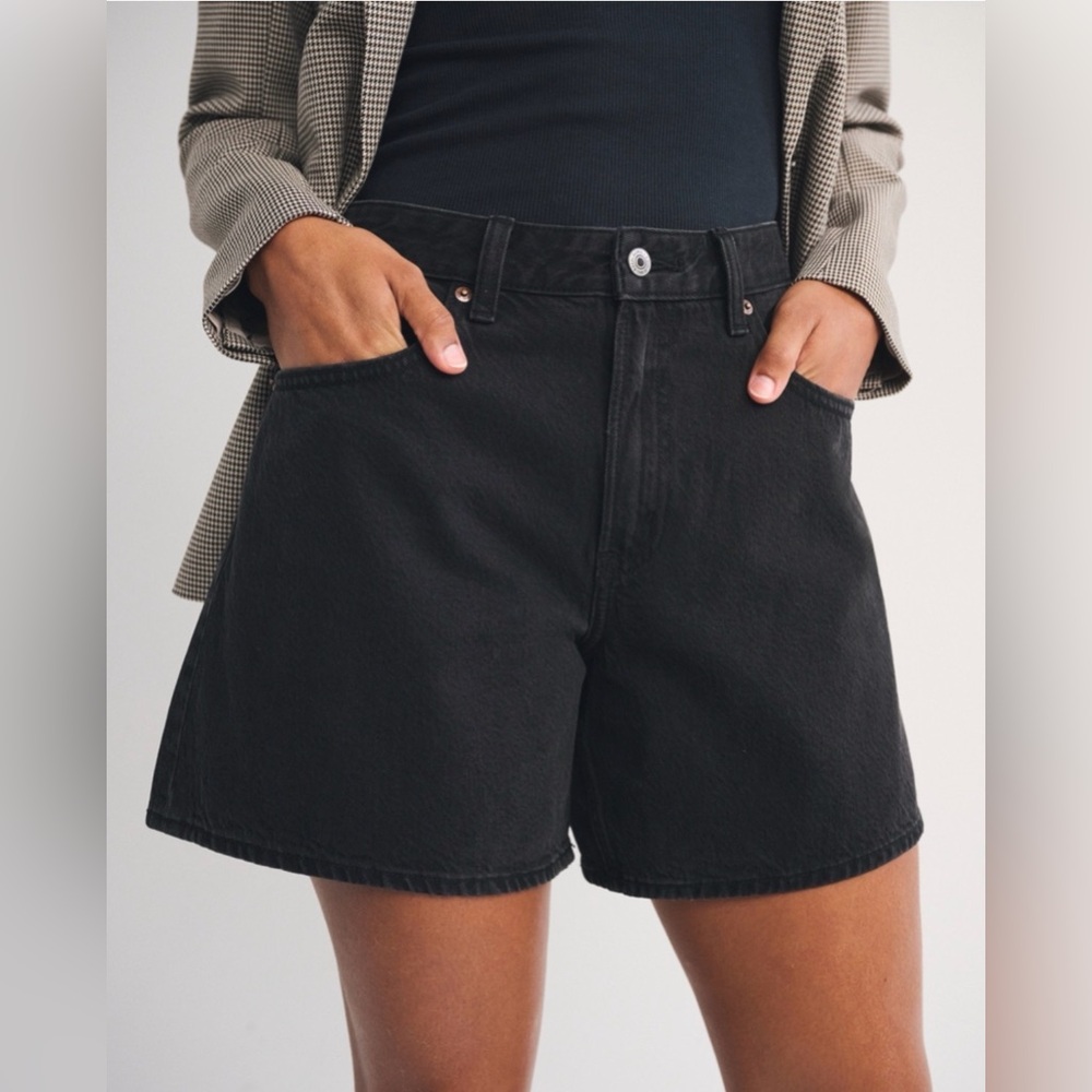 Abercrombie & Fitch Curve-Love High-Rise Loose Shorts - Black - Size 32/14